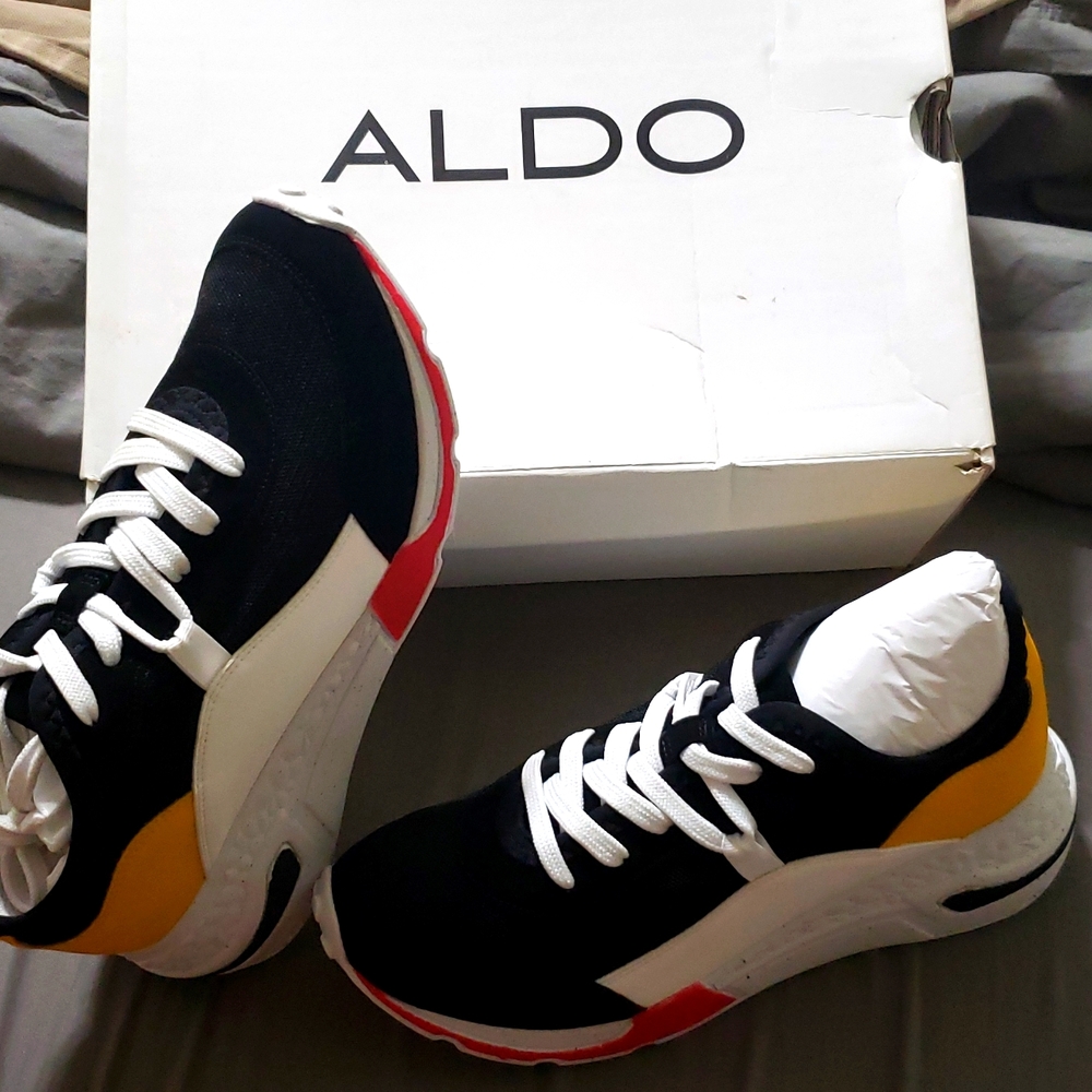 Aldo Cadorelia wedged tennis shoe size US8 EURO38.5 UK5.5 Black/white/red/yellow